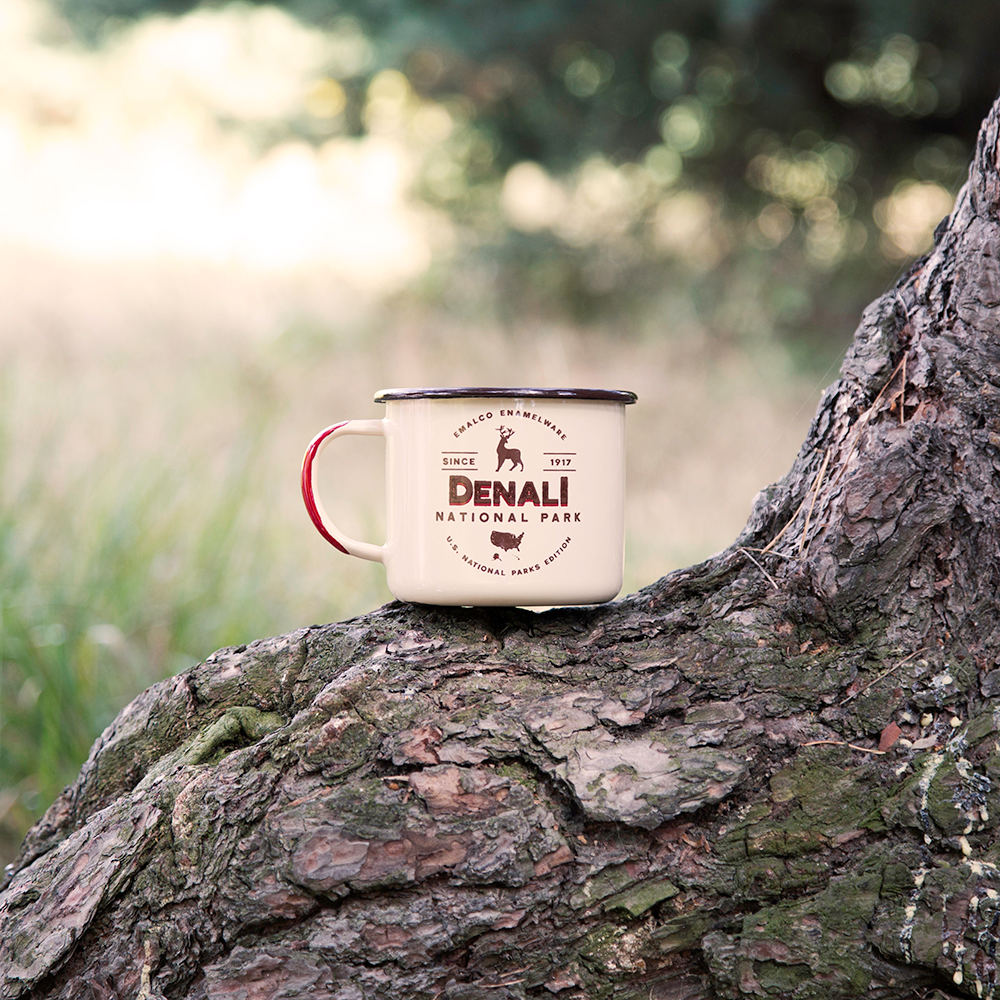 DENALI_NATIONAL-PARKS_10cm_1000.png DENALI ENAMEL CAMPING MUG | U.S. NATIONAL PARKS - obrazek 1
