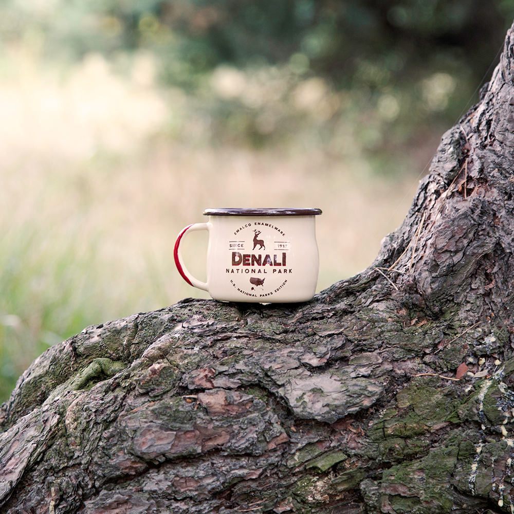 DENALI_NATIONAL-PARKS_8cm_1000.png DENALI ENAMEL COFFEE MUG | U.S. NATIONAL PARKS - obrazek 1