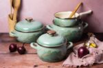 Niski garnek emaliowany z pokrywką 16 cm 1,5 l, miętowy, kolekcja Marble - obrazek 2