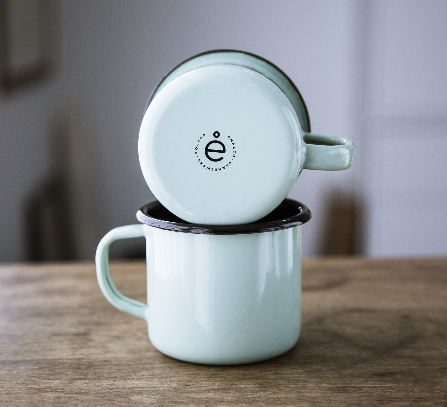 Plain_B._Mug_8_cm_Pea_-_composition_1.png PEA ENAMEL COFFEE MUG | PLAIN B. - obrazek 1